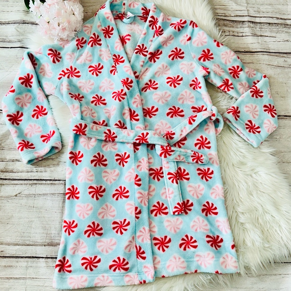 Women Plush Peppermint  Pinwheels Robe Size Small